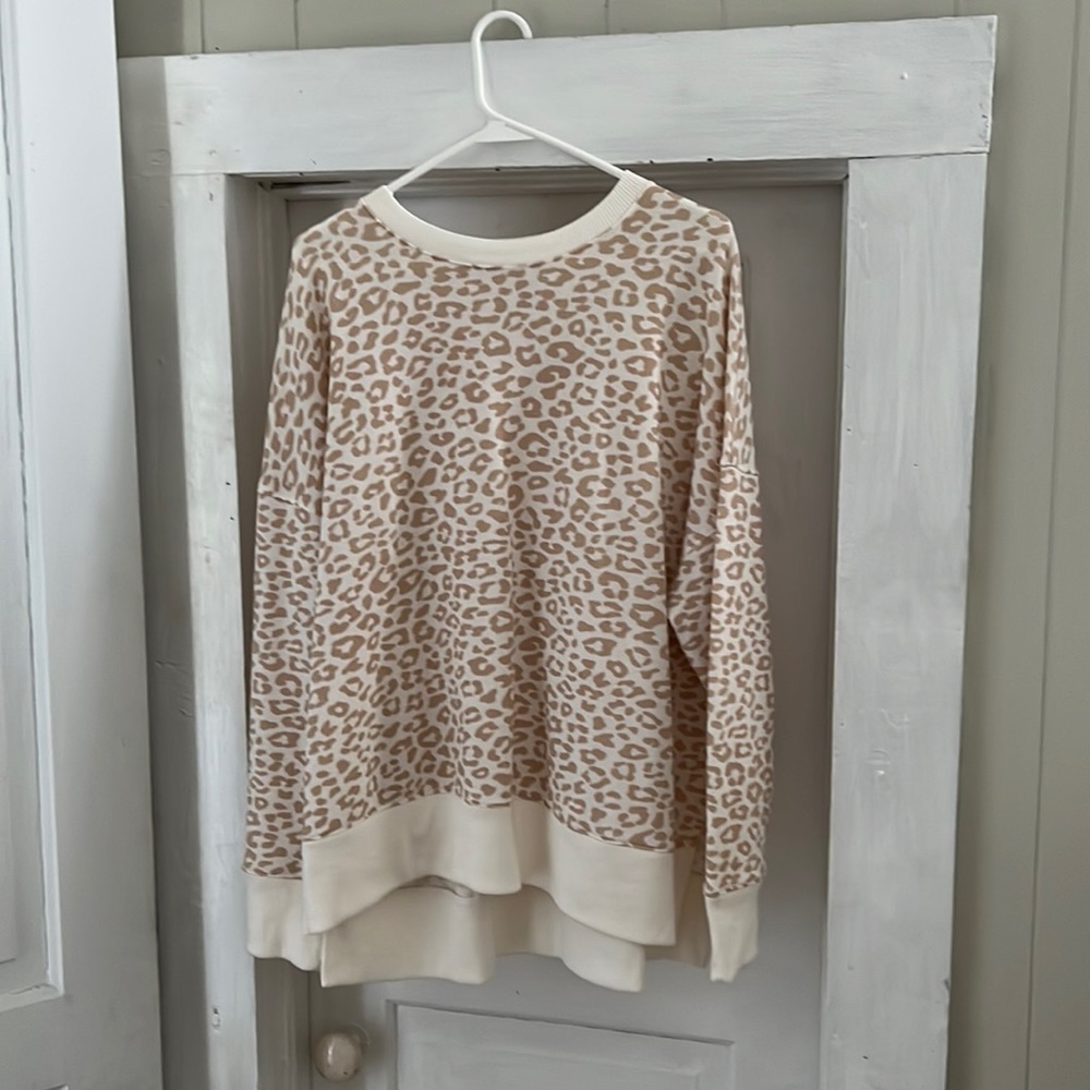 Leopard Printed Sweater